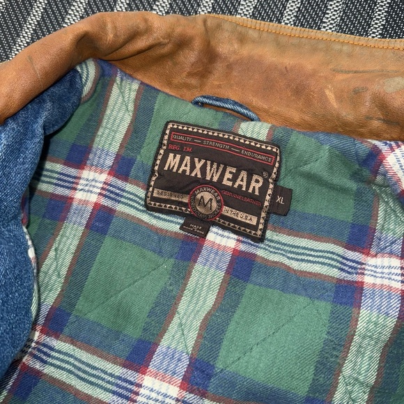 Vintage Maxwear Flannel Lined Denim Chore/Barn Jacket with Leather Collar M-XL - Picture 5 of 12